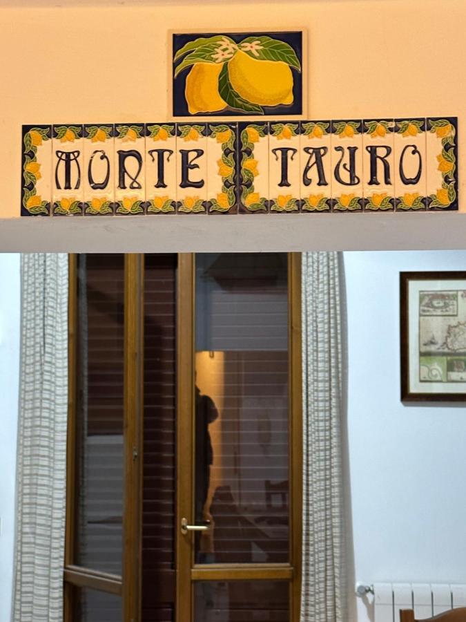 Monte Tauro Apartment Taormina Exteriör bild